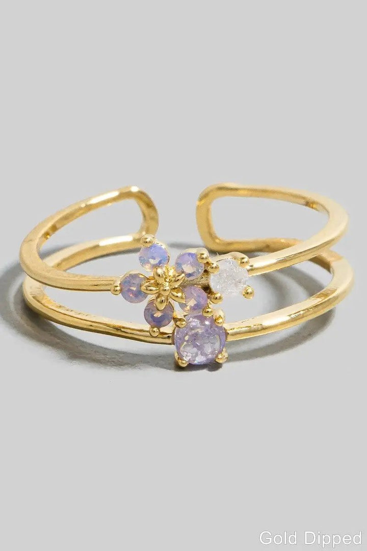 Anillo Ajustable de Flores con Circonitas Bañado en Oro by Fame Accessories