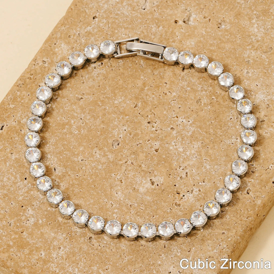 Pulsera de Tenis con Circonita Cúbica T002: Elegancia Brillante para Cada Ocasión by Yanet Collective