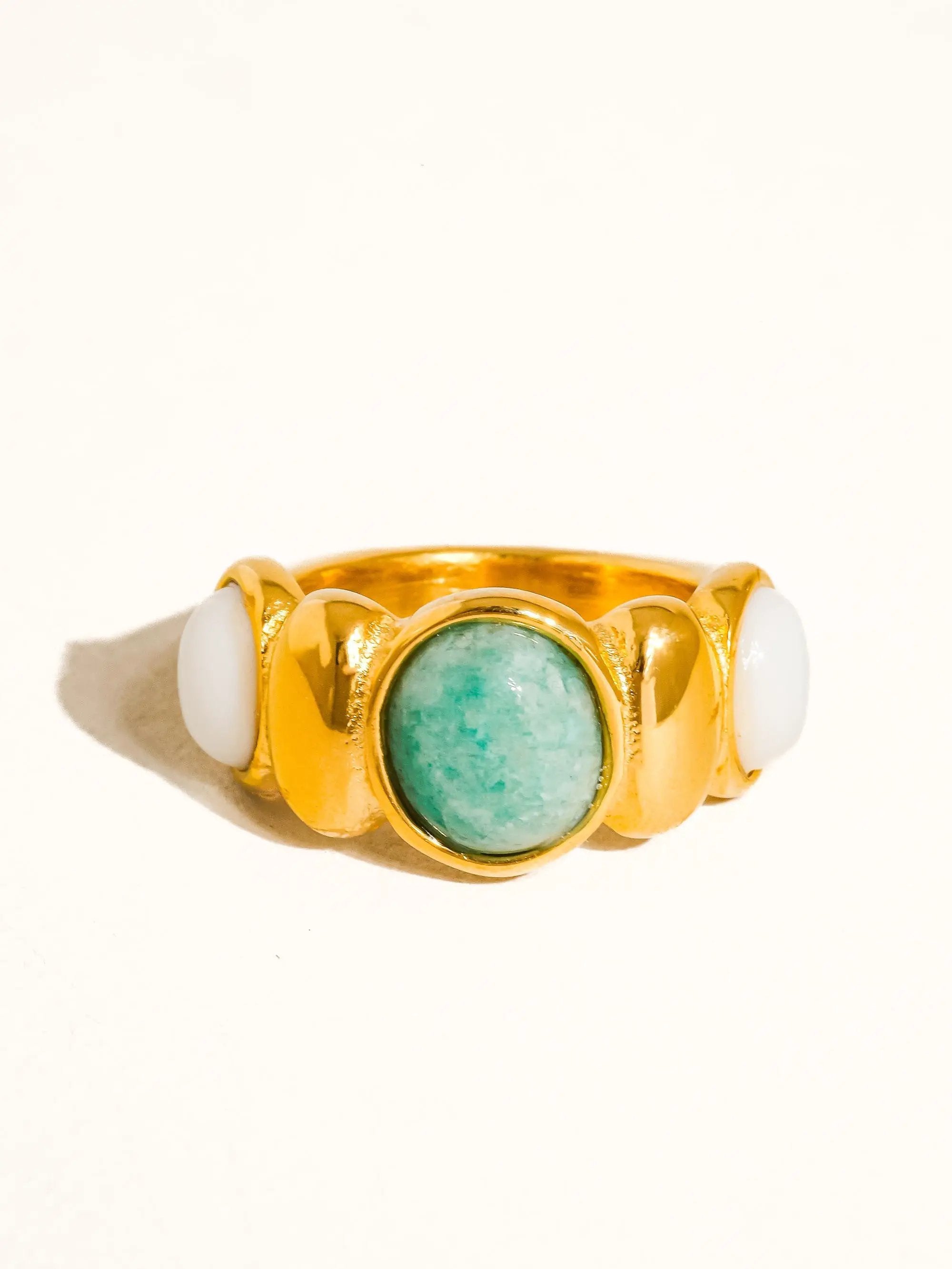 Anillo de Piedra Natural Chapado en Oro 18K para Mujer – Antideslustre, Acero Inoxidable by Flanerie