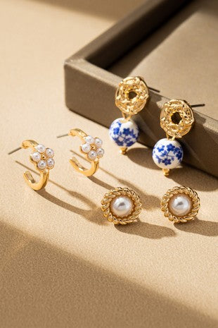 Conjunto de tres pendientes con cuentas de cerámica y flores de perla