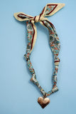 Collar con dijes intercambiables de bufanda hecho a mano