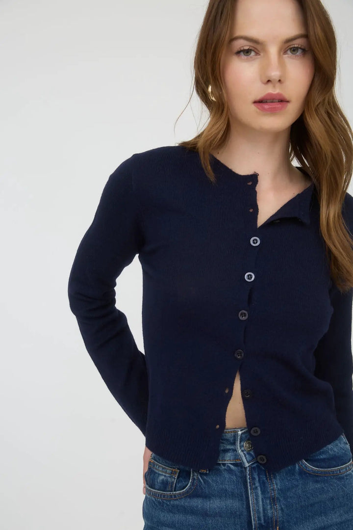 Suéter Cardigan de Dama Cuello Redondo Manga Larga Botones by Blu Pepper
