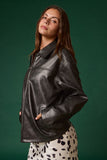 Chamarra Oversize de Cuero Sintético 🖤 Estilo Urbano Moderno | Oversized Faux Leather Jacket