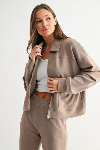 Chaqueta Beige Utility “Laguna Flow” con Cierre Frontal