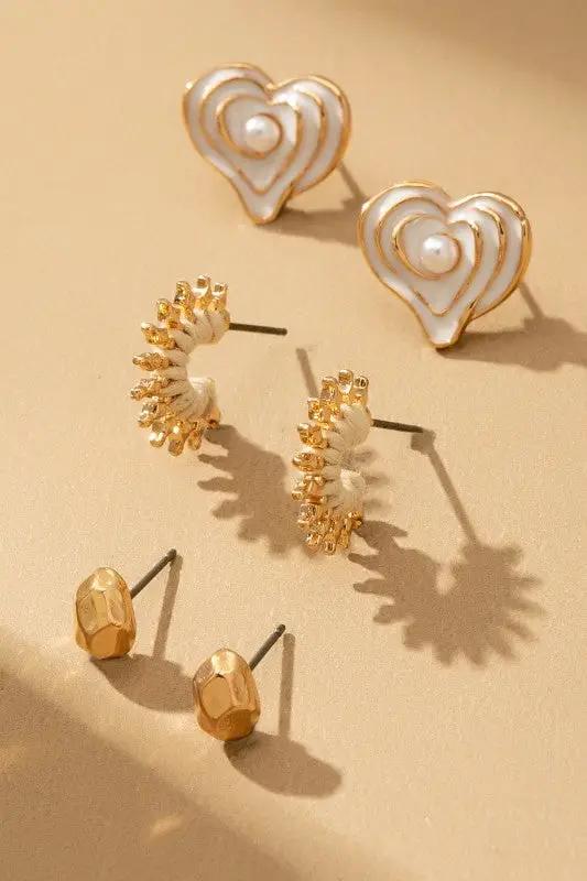 Set de 3 Pares de Aretes de Botón Dorados | Corazón Esmaltado, Espiral Boho y Orgánico Minimalista by LA3accessories