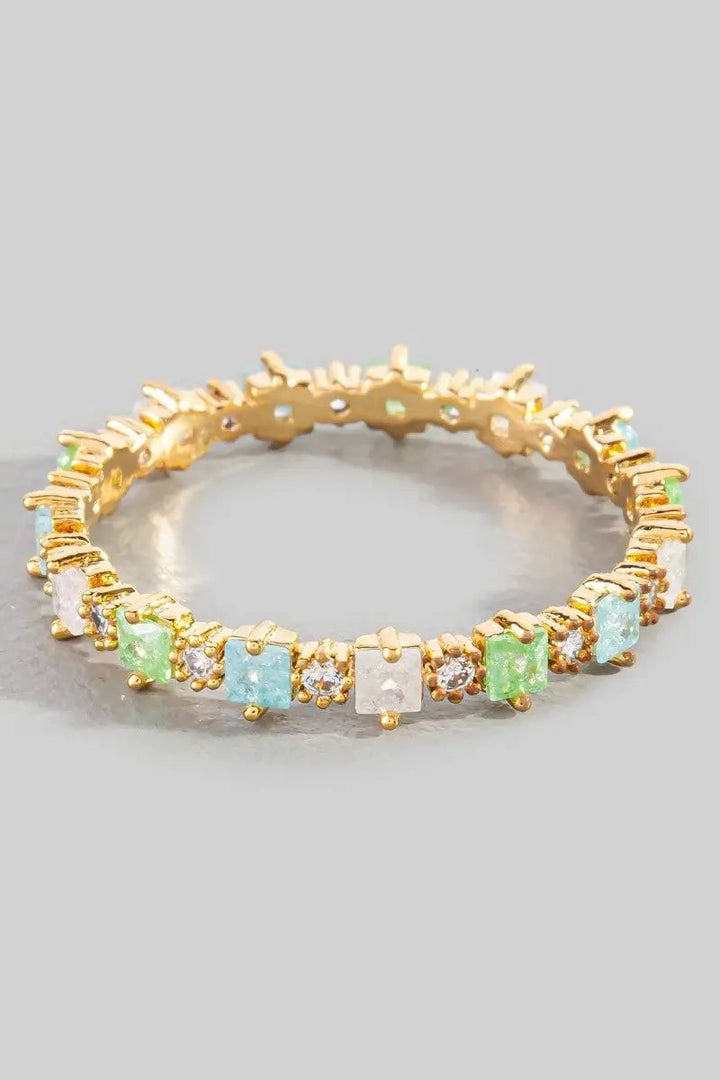 Anillo Cuadrado Chapado en Oro con Circonitas by Fame Accessories