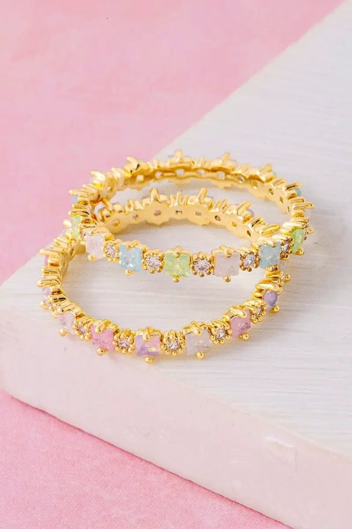 Anillo Cuadrado Chapado en Oro con Circonitas by Fame Accessories