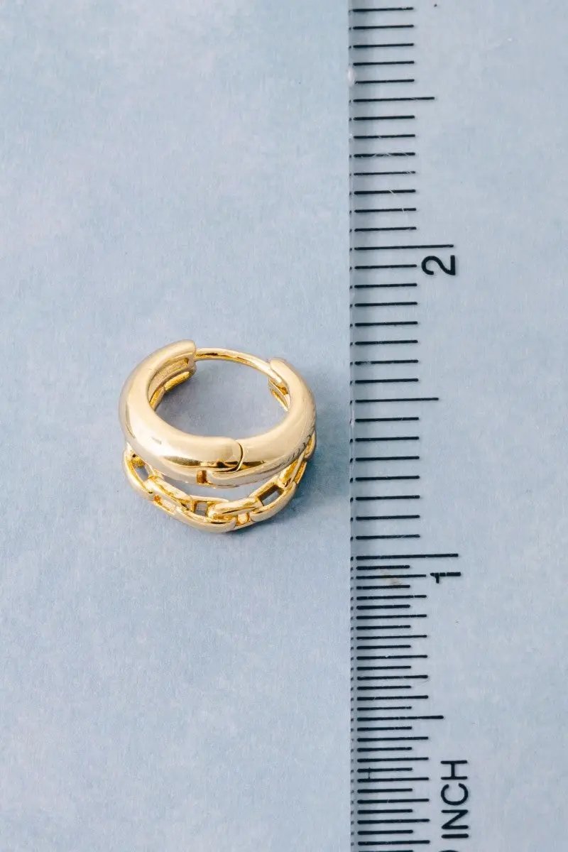 Pendientes de Aro Doble Huggie con Cadena Mixta Bañados en Oro by Fame Accessories