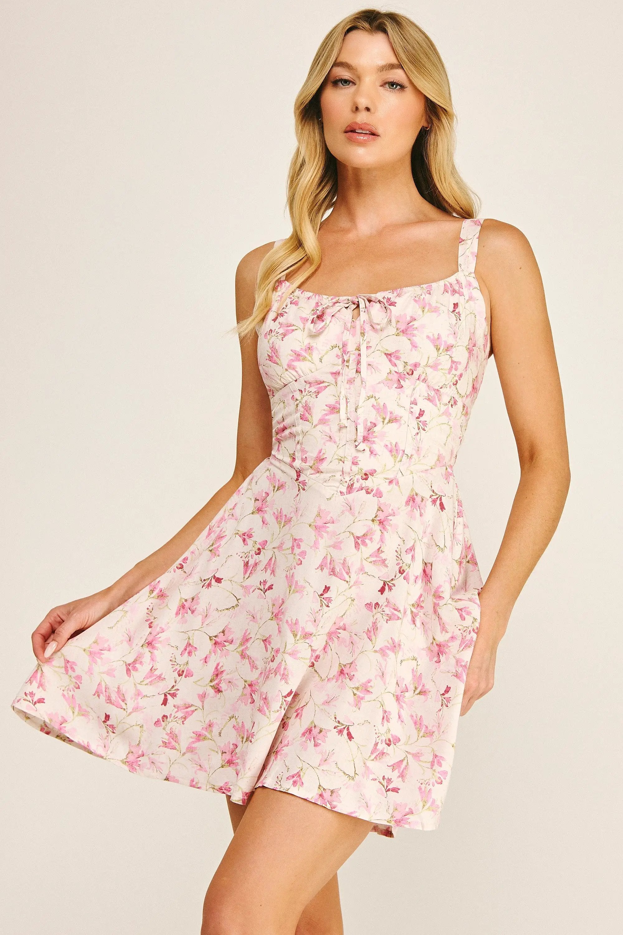 Vestido Corto Tipo Corsé con Estampado Floral by Winslow Collection