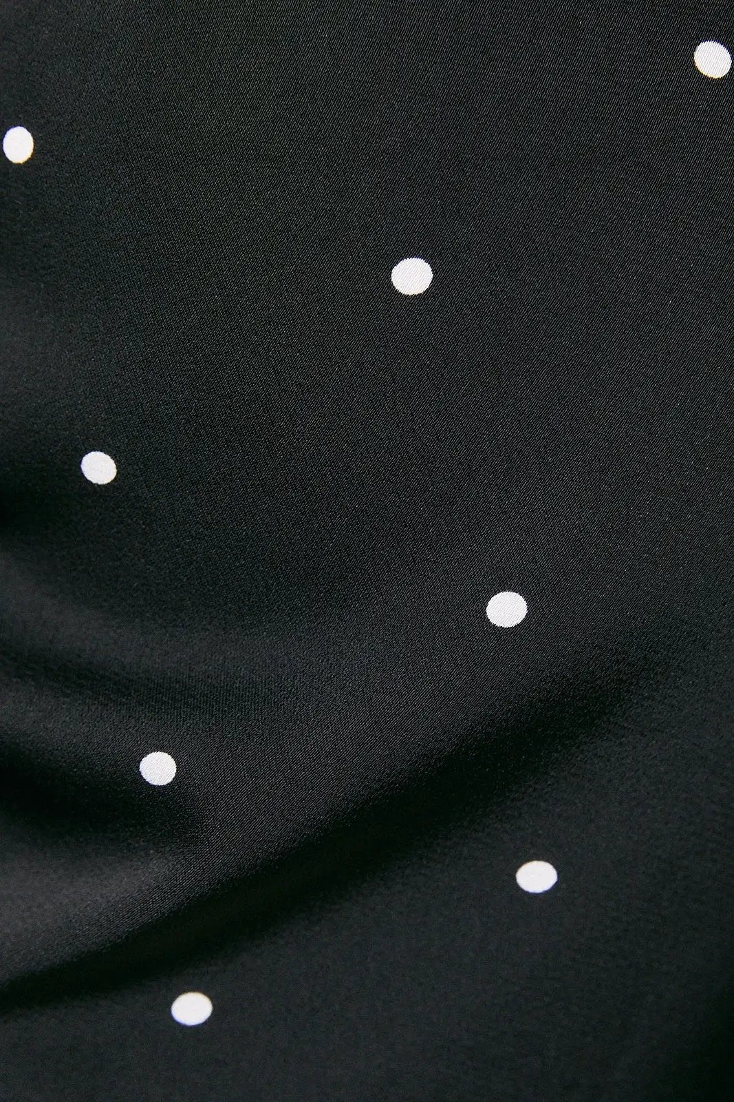 Sunday Edition by Le Lis Falda al sesgo de satén con lunares hasta la rodilla - Skirts