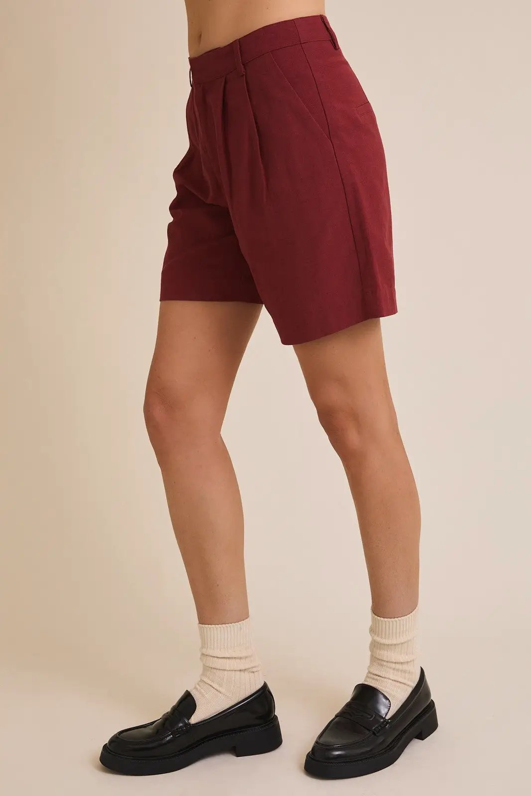 Gilli Red Pleated Bermuda Shorts – Linen Blend Tailored Woven Shorts - Shorts