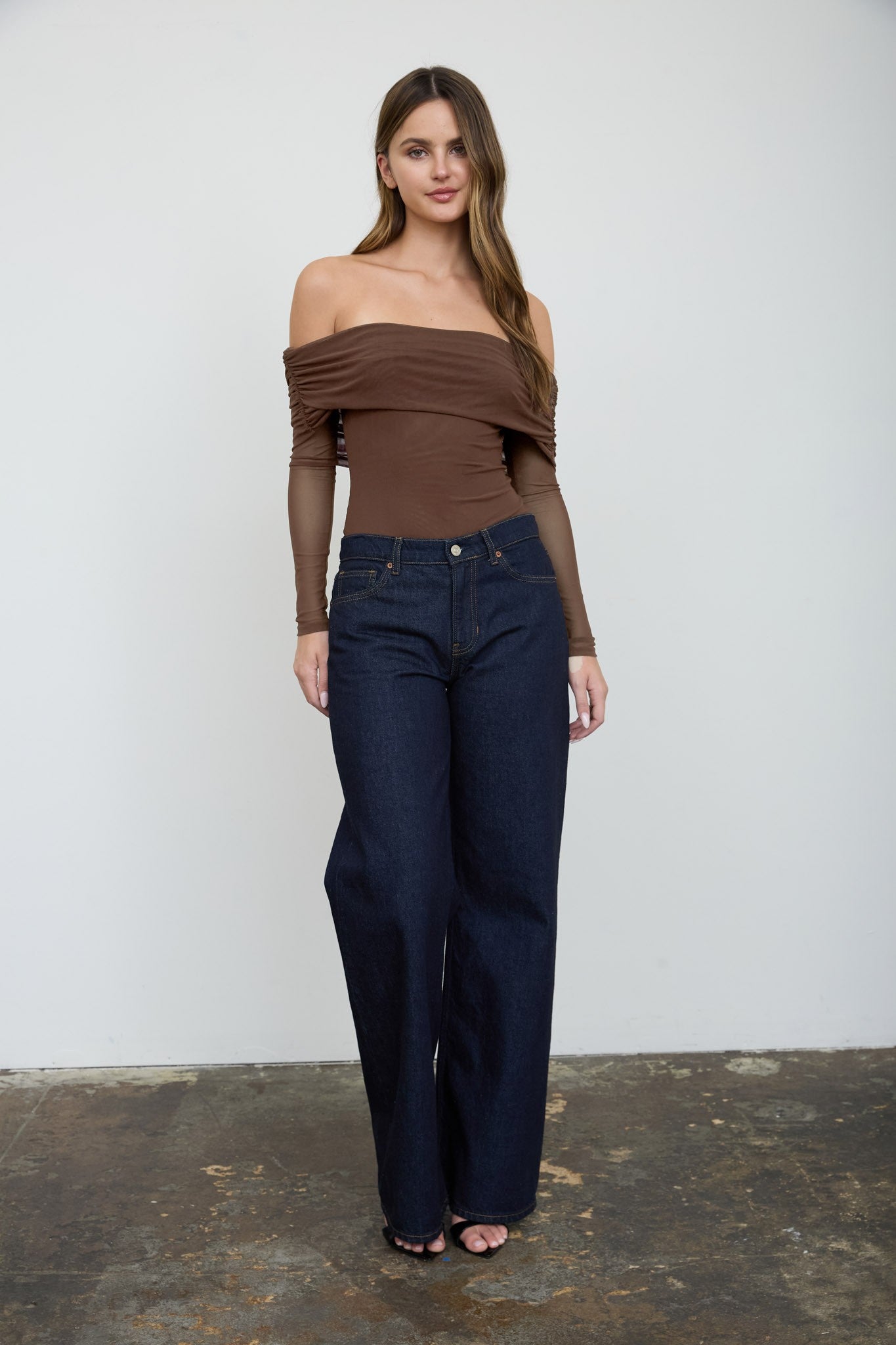 Body de Malla Transparente con Hombros Descubiertos - Estilo Boutique