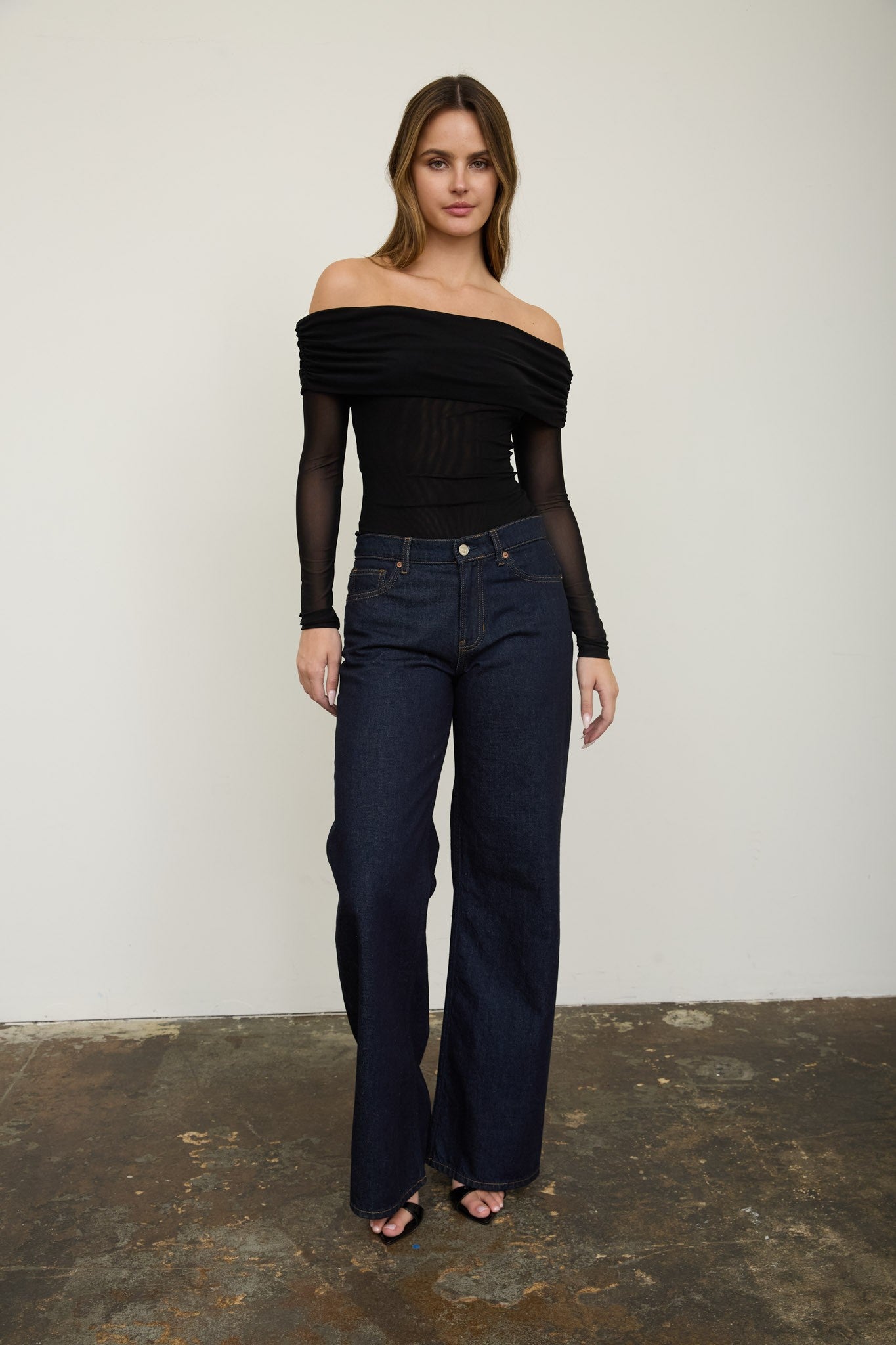 Body de Malla Transparente con Hombros Descubiertos - Estilo Boutique