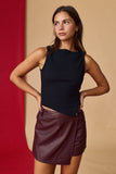 Falda-short de cuero sintético 🍷 tono vino | Faux Leather Wrap Skort | Boutique Yanet