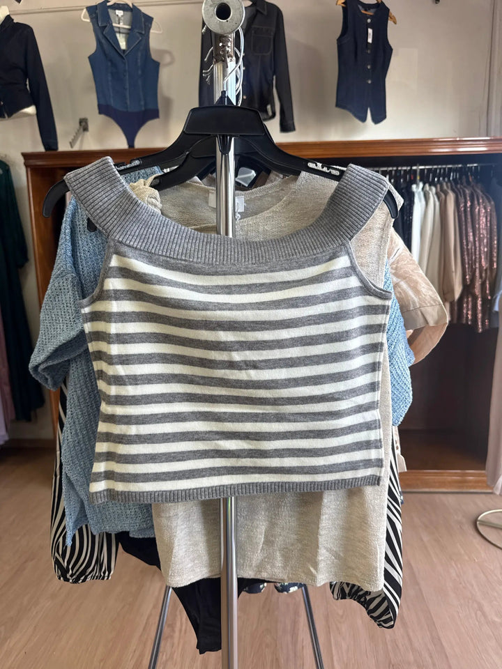 Yanet Collective Blusa de rayas gris - Blusas