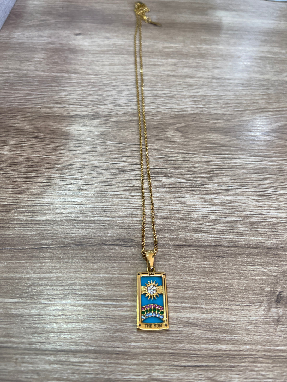 Collar THE SUN