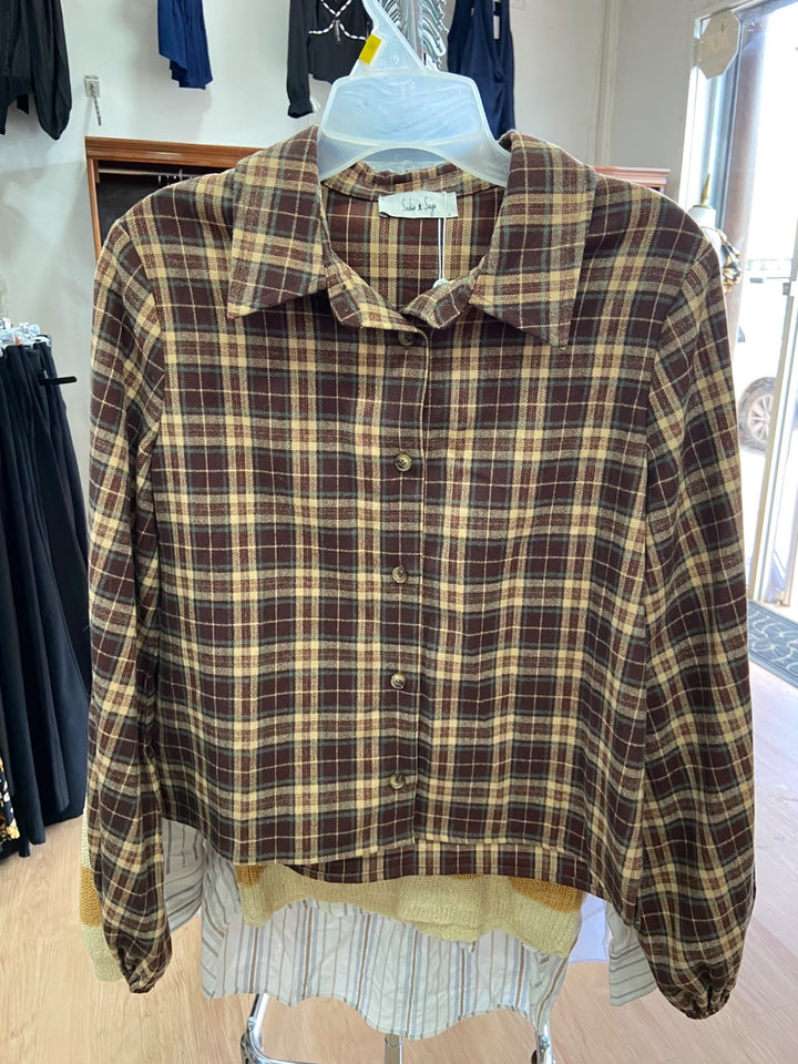 Camisa de Cuadros Marrón: Estilo Boutique Elegante