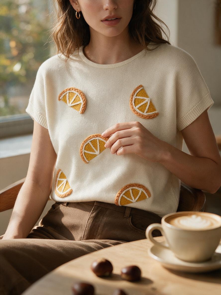 Blusa Tejido de Manga Corta Color Crema con Estampado Frutal