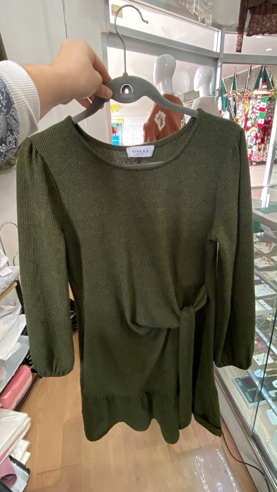 Vestido de Punto Verde Oliva con Detalle de Lazo - Estilo Boutique