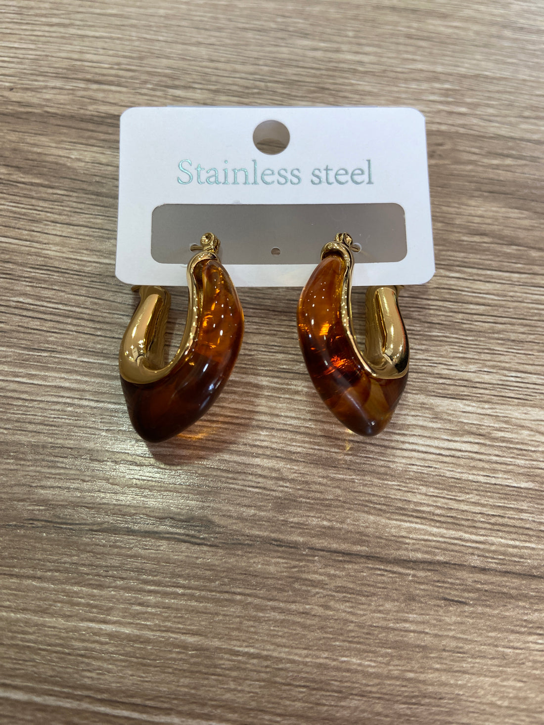 Aretes cafés