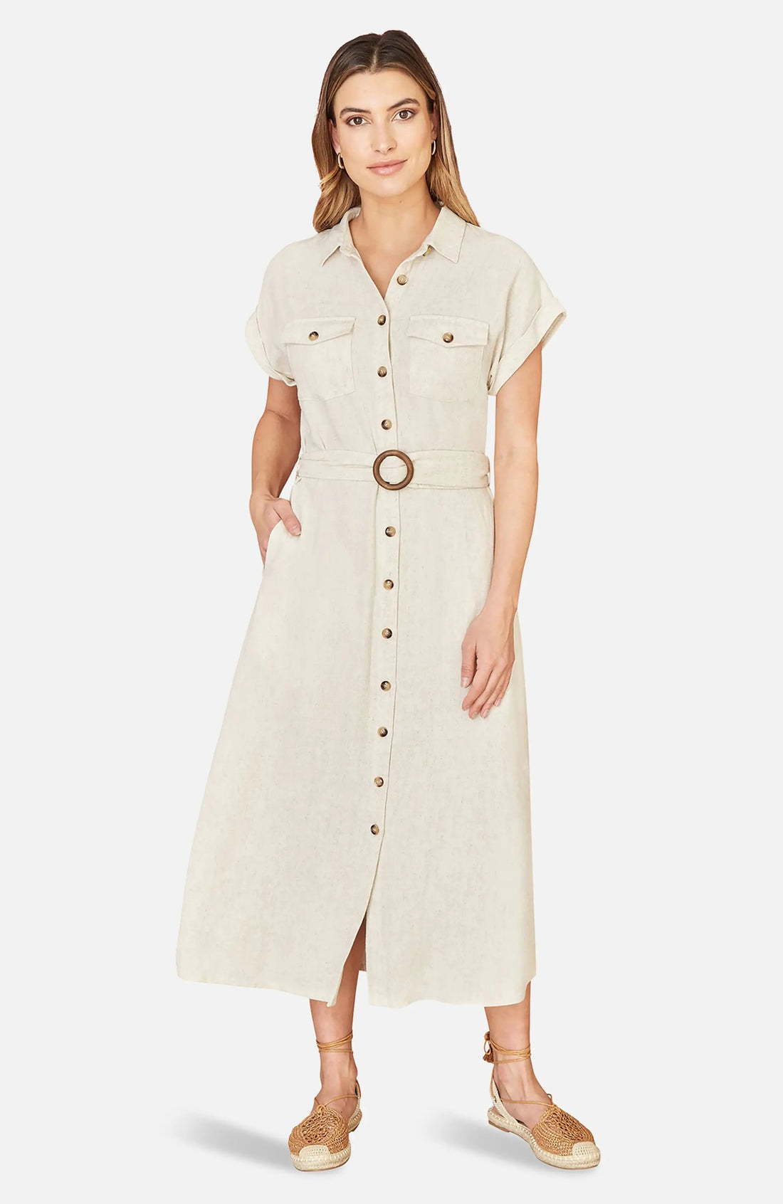 Vestido beige lino con cinturon abotonado manga corta by Yanet Collective