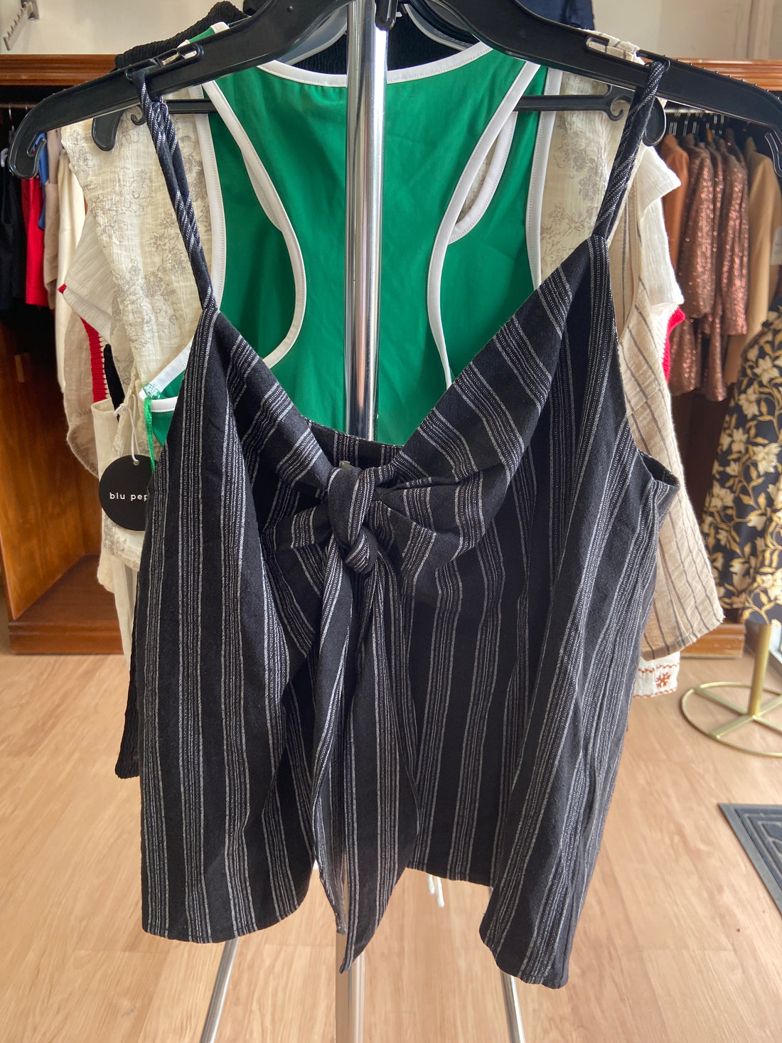 Blusa de tirantes negra