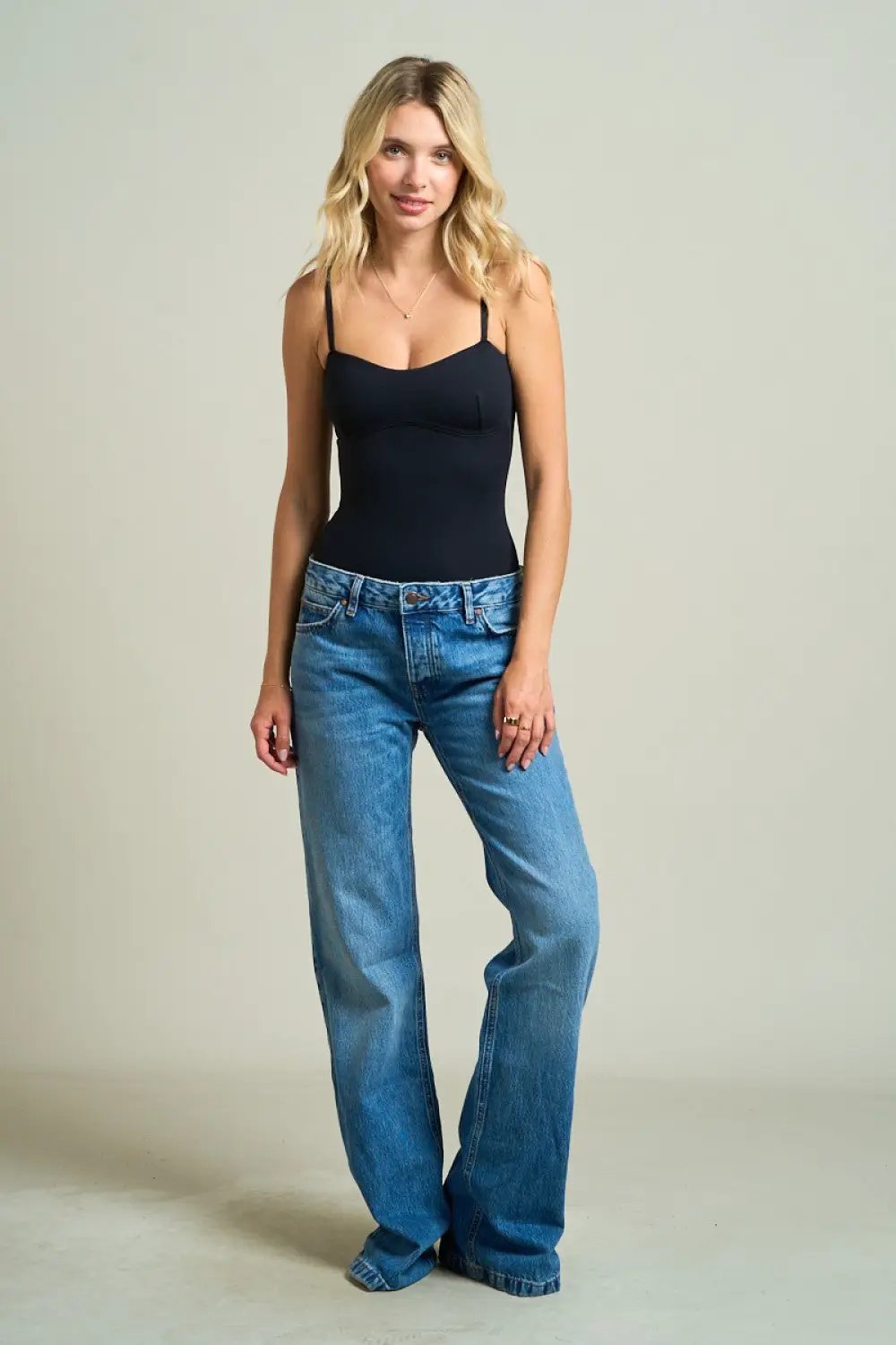 Body de Mujer de Moda y Ajustado, Color Negro, Estilo Moderno by Yanet Collective