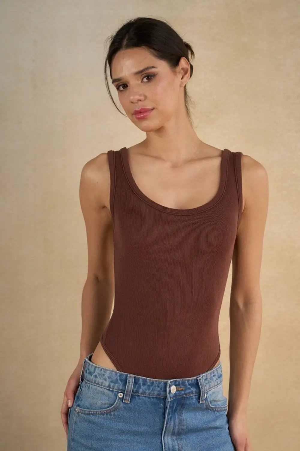 ANWND Body acanalado rosa sin mangas con cuello redondo - Body