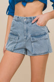 SHORTS DENIM CON BOLSILLO CARGO DELANTERO