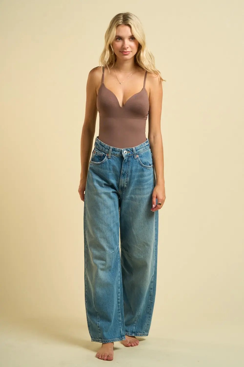 Body Cami Mujer Escote Corazón Push Up Ajustable – Color Café Chocolate by Yanet Collective
