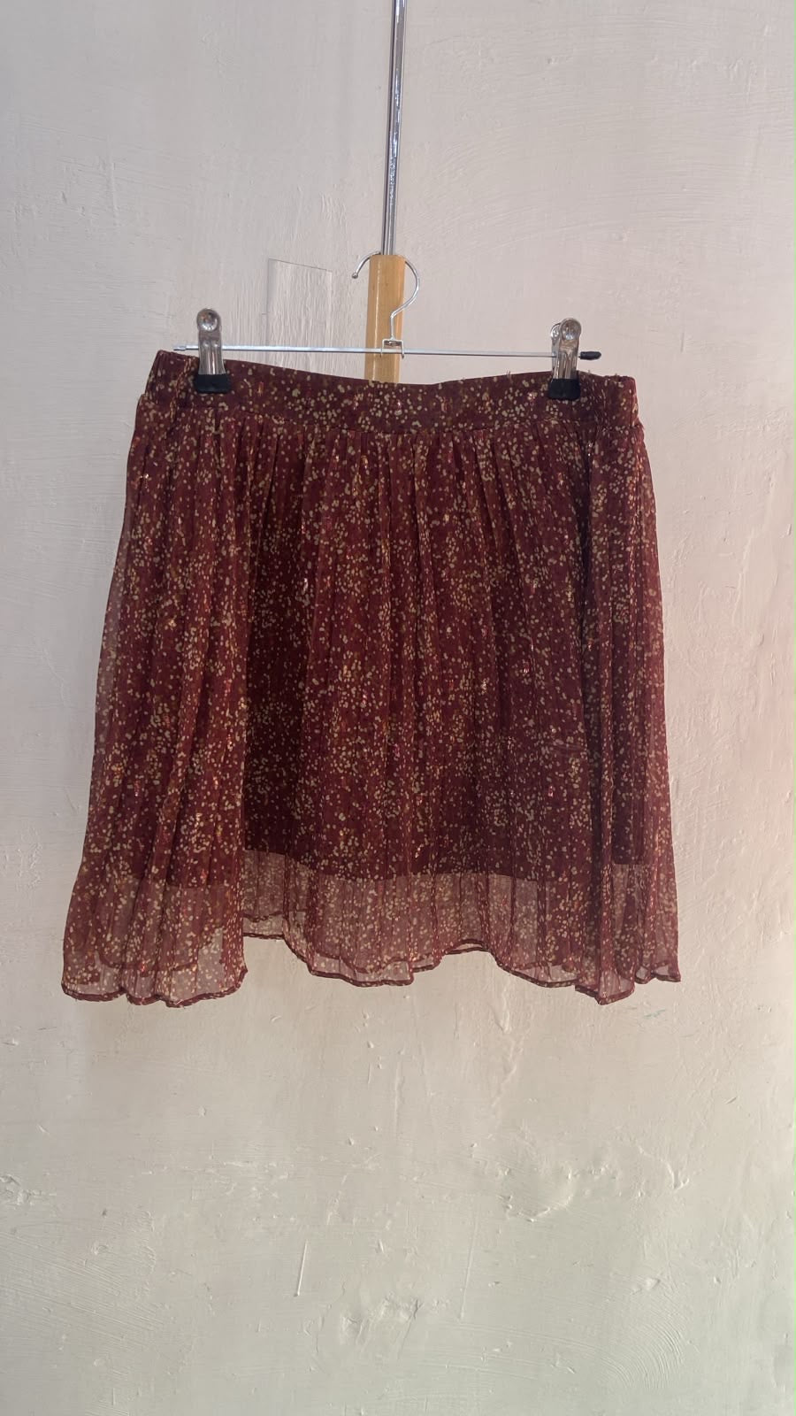 Burgundy Pleated Mini Skirt with Floral Print