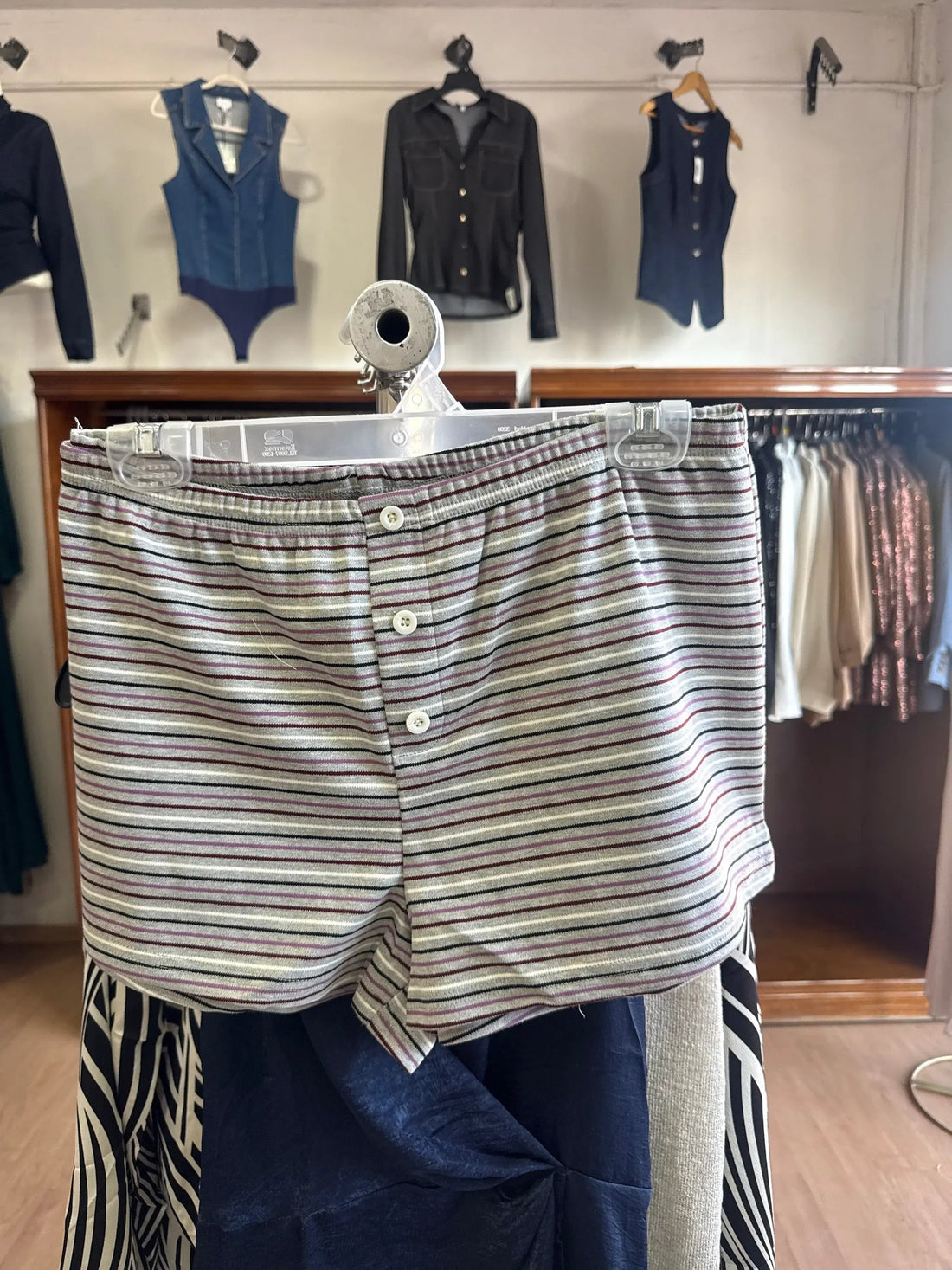 Yanet Collective Short de rayas - Pantalones cortos