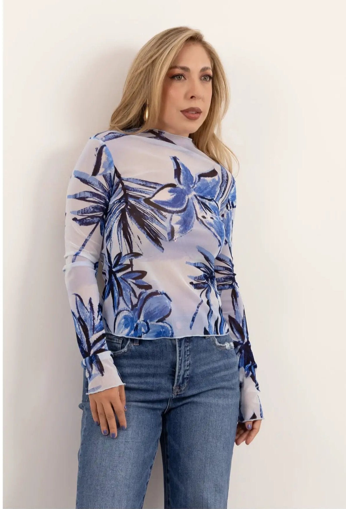 Yanet Collective Blusa transparente azul - Blouses