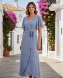 Vestido asimétrico de gasa azul con escote en V y manga corta – Elegante y fluido Hf25a179