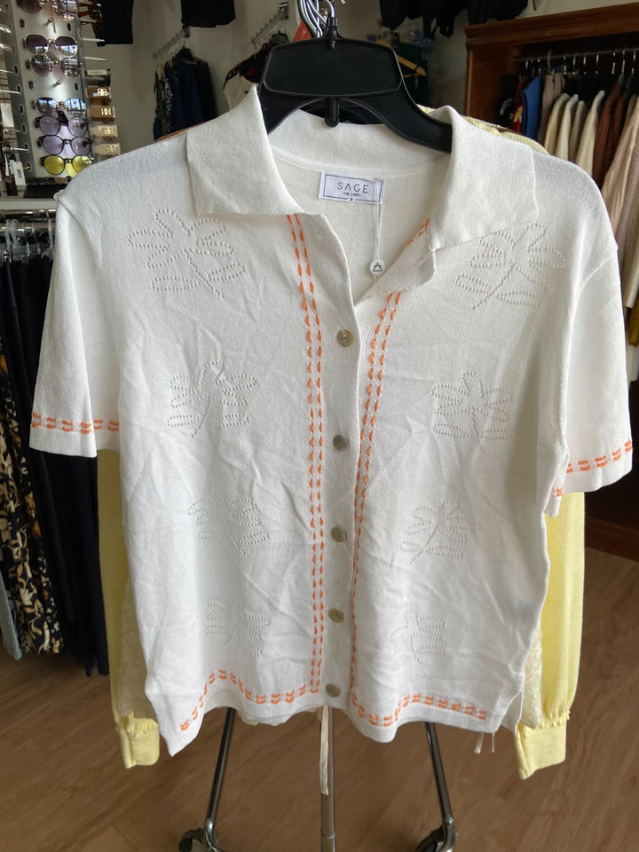 Blusa Blanca Bordada de Manga Corta - Estilo Boutique