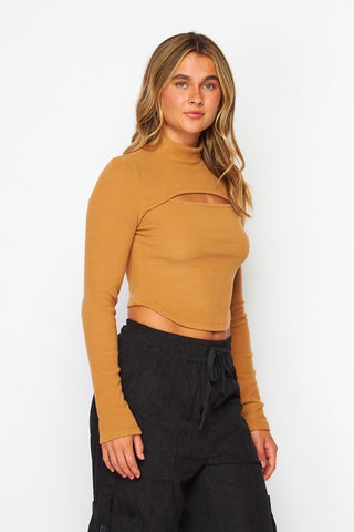 Blusa Top con cuello alto abertura en pecho café amarillo simulado