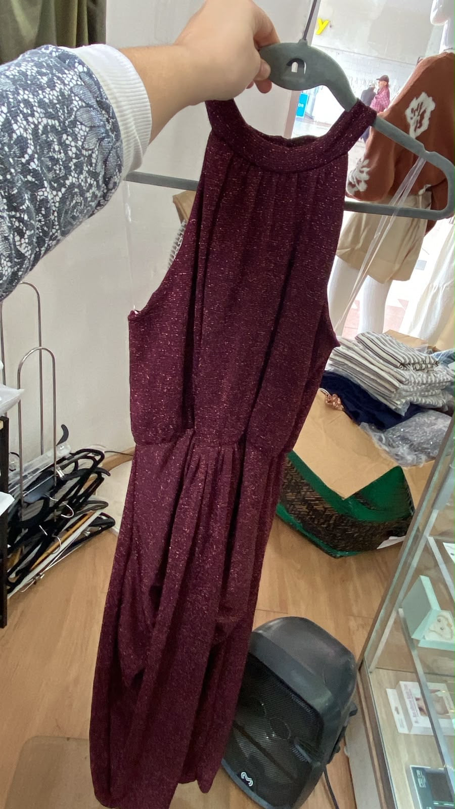 Maxi Vestido Borgoña Sin Mangas con Cintura Fruncida - Estilo Boutique