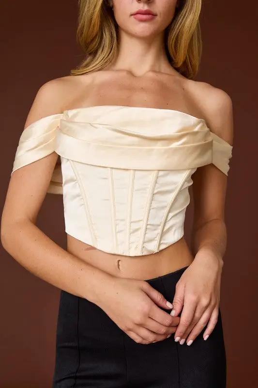 Corset Top con hombros descubiertos y plisados blanco by Yanet Collection