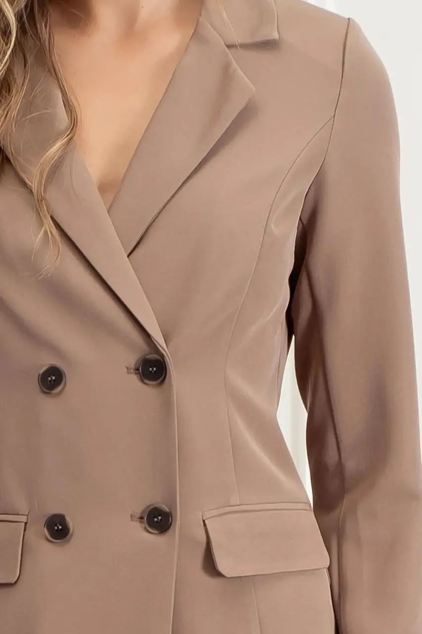 BLAZER VESTIDO CORTÓ DE MANGA LARGA CON BOTONES EN EL FRENTE by Yanet Collection