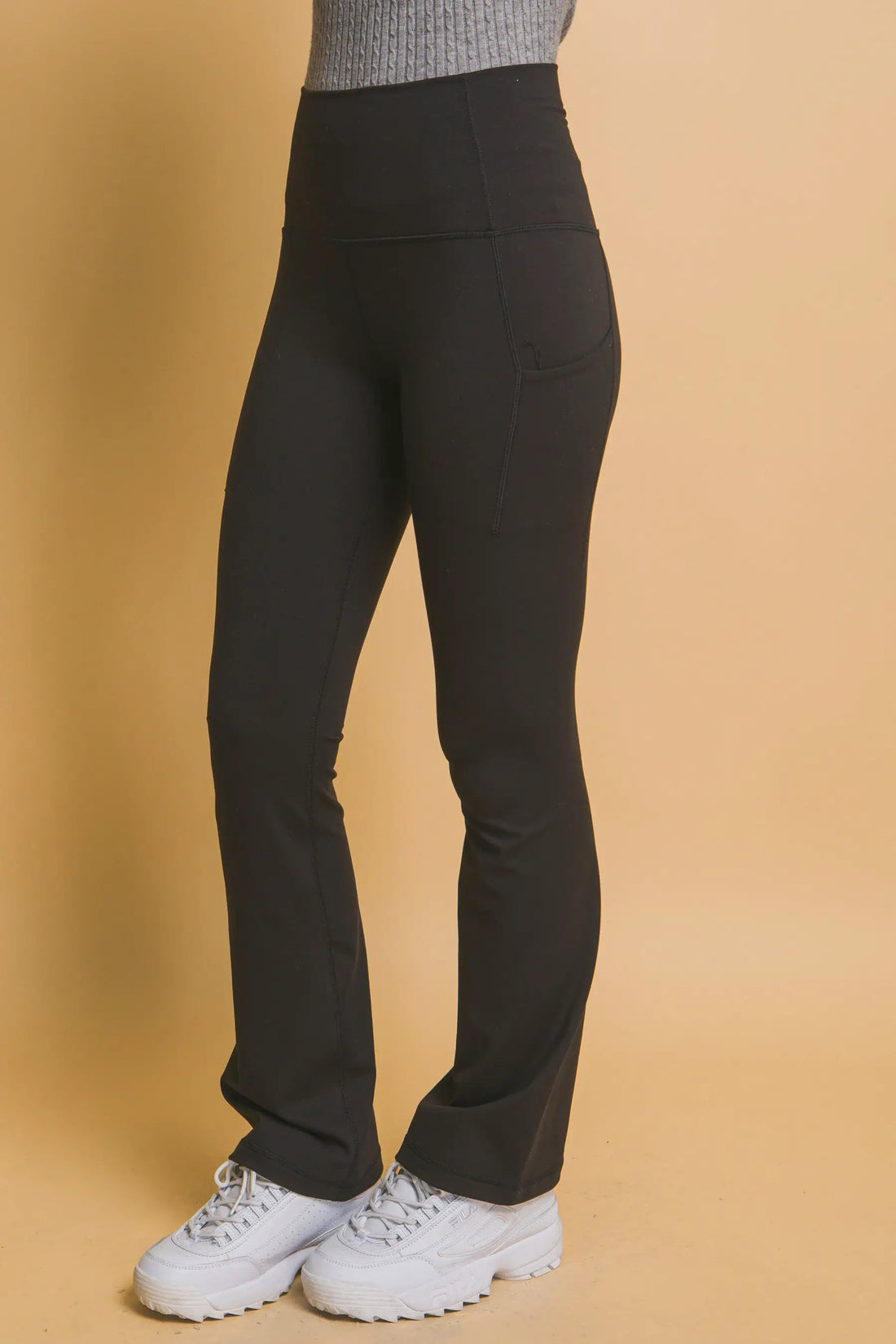 LOVE TREE Leggings Acampanados de Tiro Alto con Bolsillos Laterales - LOVE TREE - Activewear