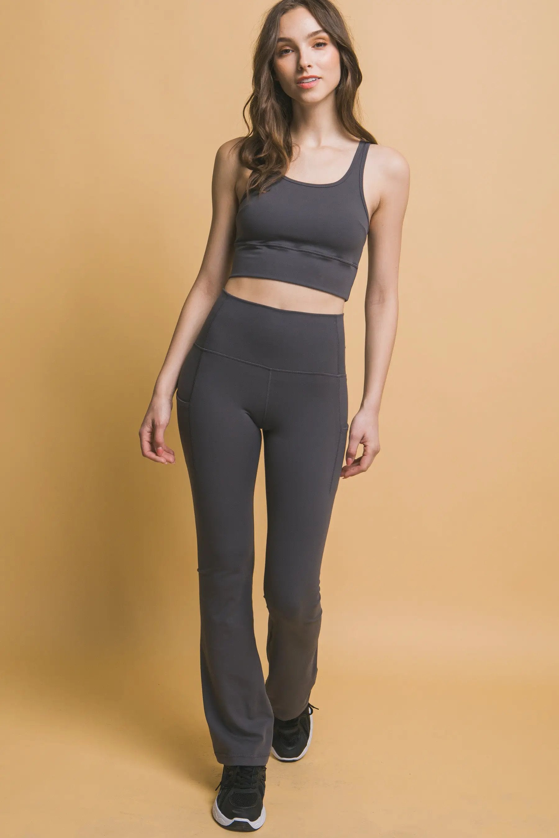 LOVE TREE Leggings Acampanados de Tiro Alto con Bolsillos Laterales - LOVE TREE - Activewear
