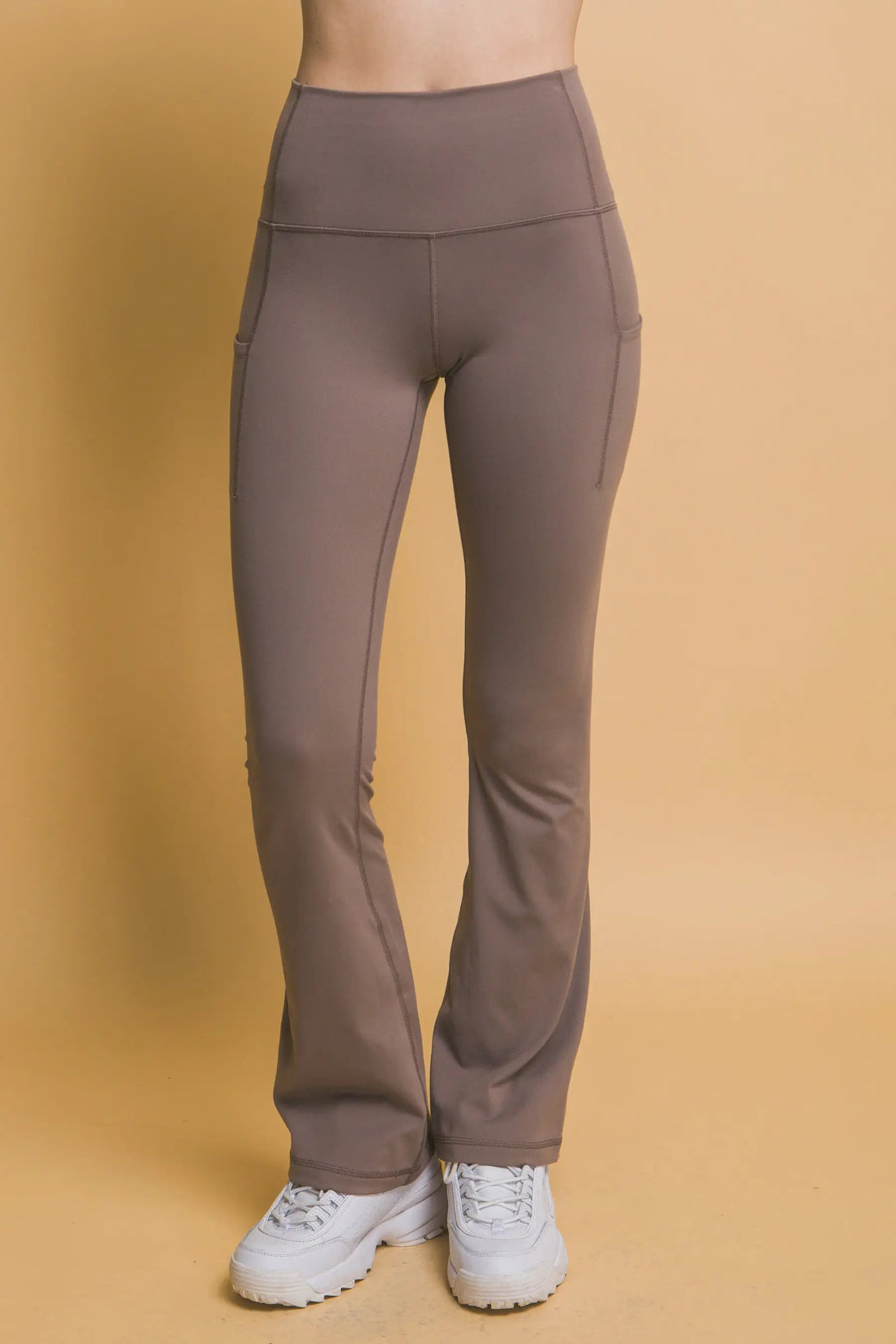 LOVE TREE Leggings Acampanados de Tiro Alto con Bolsillos Laterales - LOVE TREE - Activewear