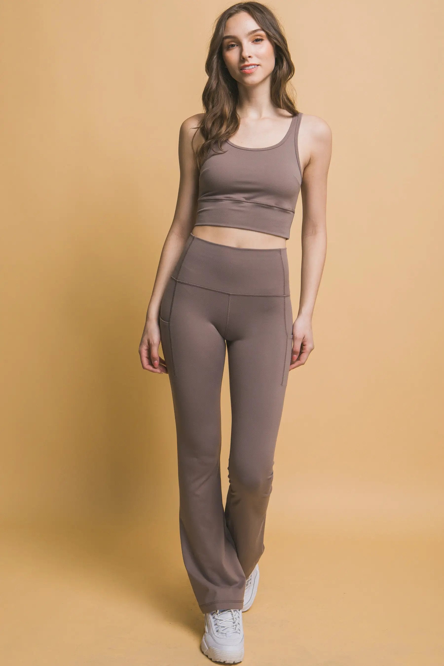 LOVE TREE Leggings Acampanados de Tiro Alto con Bolsillos Laterales - LOVE TREE - Activewear