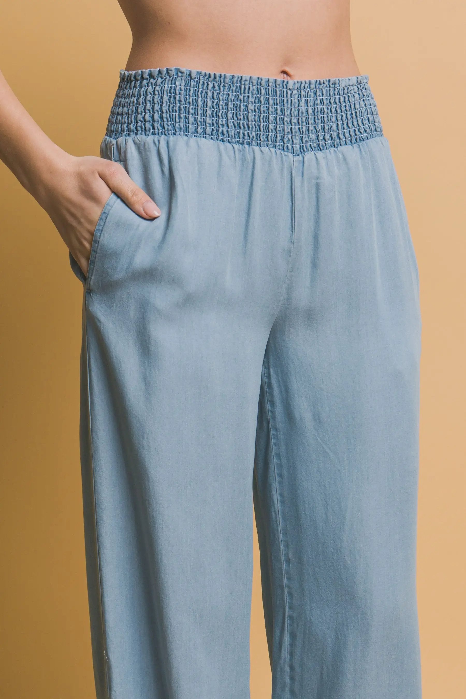 LOVE TREE Pantalones Casuales de Cintura Alta con Smock para Mujer - LOVE TREE - Pants