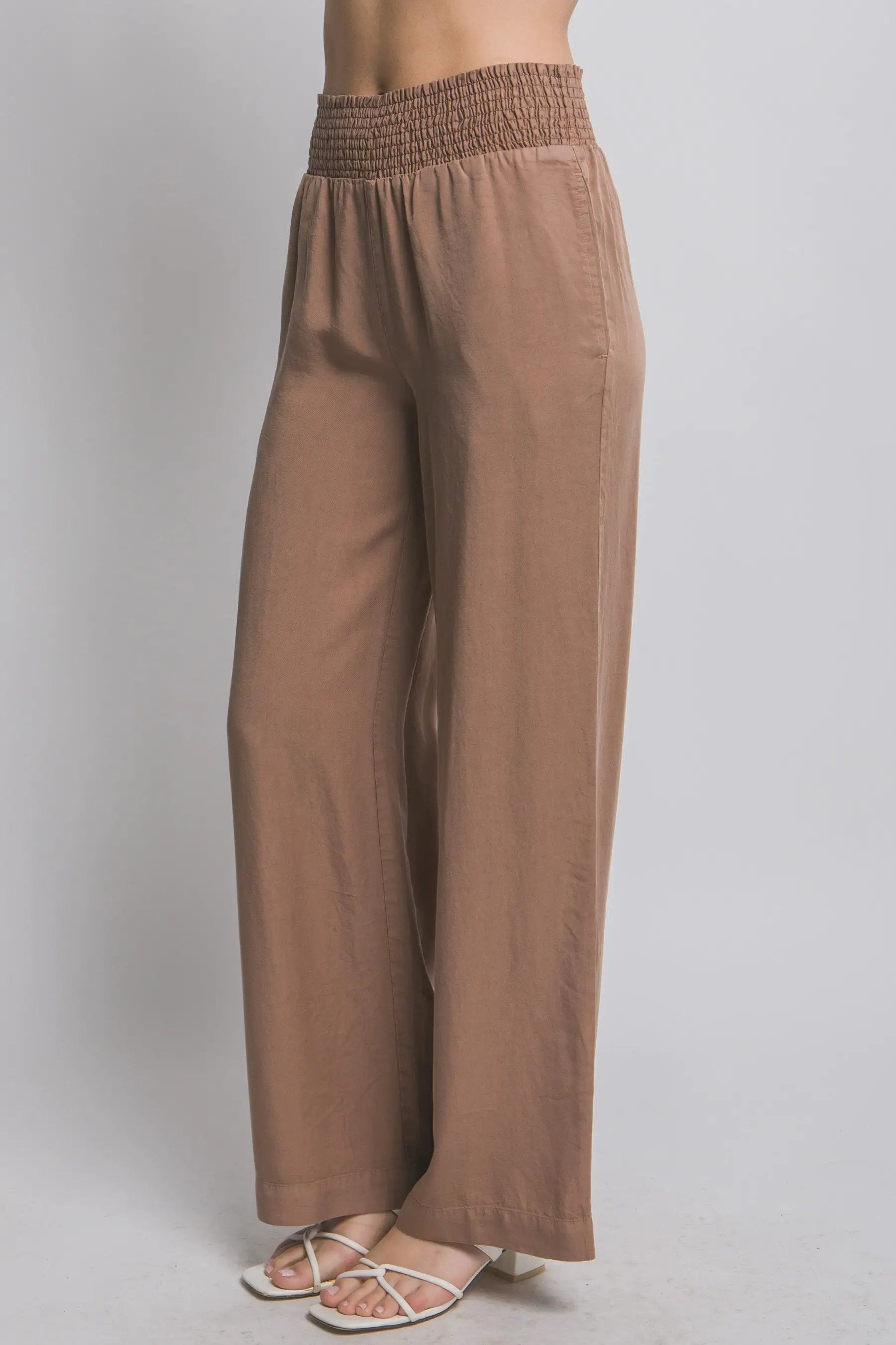 LOVE TREE Pantalones Casuales de Cintura Alta con Smock para Mujer - LOVE TREE - Pants