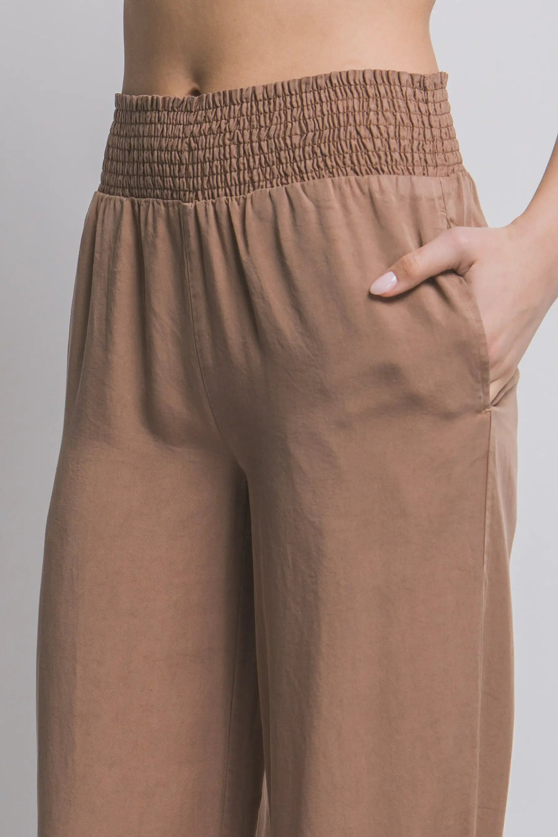 LOVE TREE Pantalones Casuales de Cintura Alta con Smock para Mujer - LOVE TREE - Pants