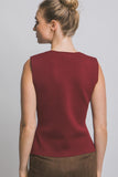 Blusa Chaleco Rojo sin mangas para mujer elegante | Top cuello en V con botones dorados color vino