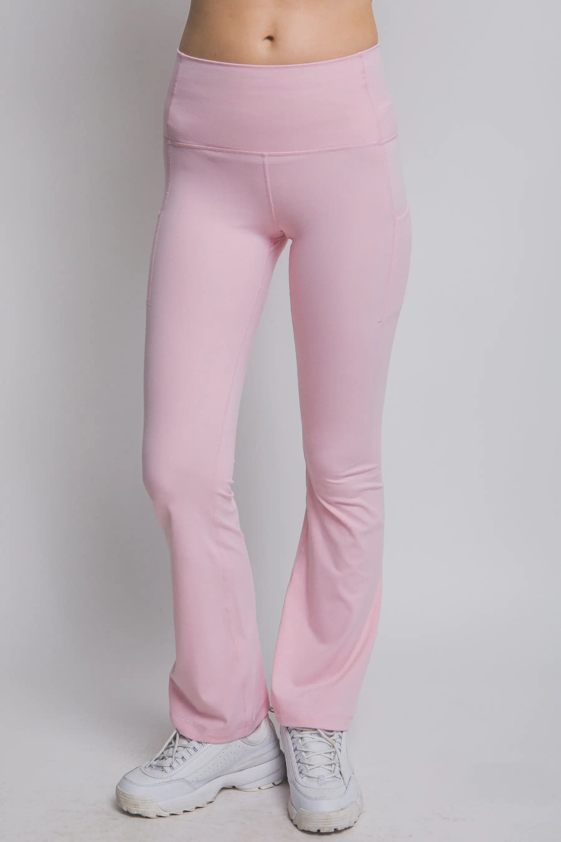 LOVE TREE Leggings Acampanados de Tiro Alto con Bolsillos Laterales - LOVE TREE - Activewear