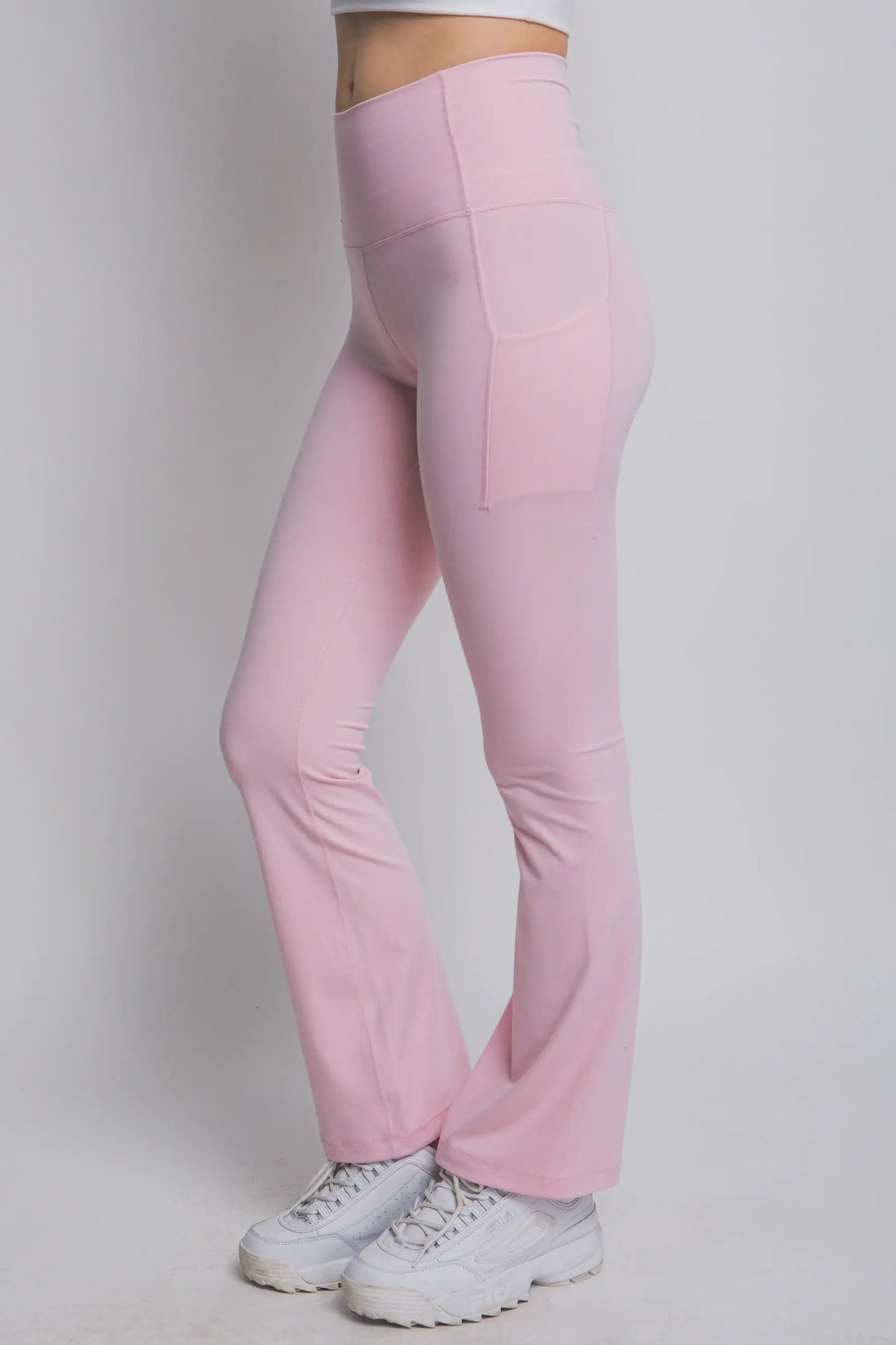 LOVE TREE Leggings Acampanados de Tiro Alto con Bolsillos Laterales - LOVE TREE - Activewear