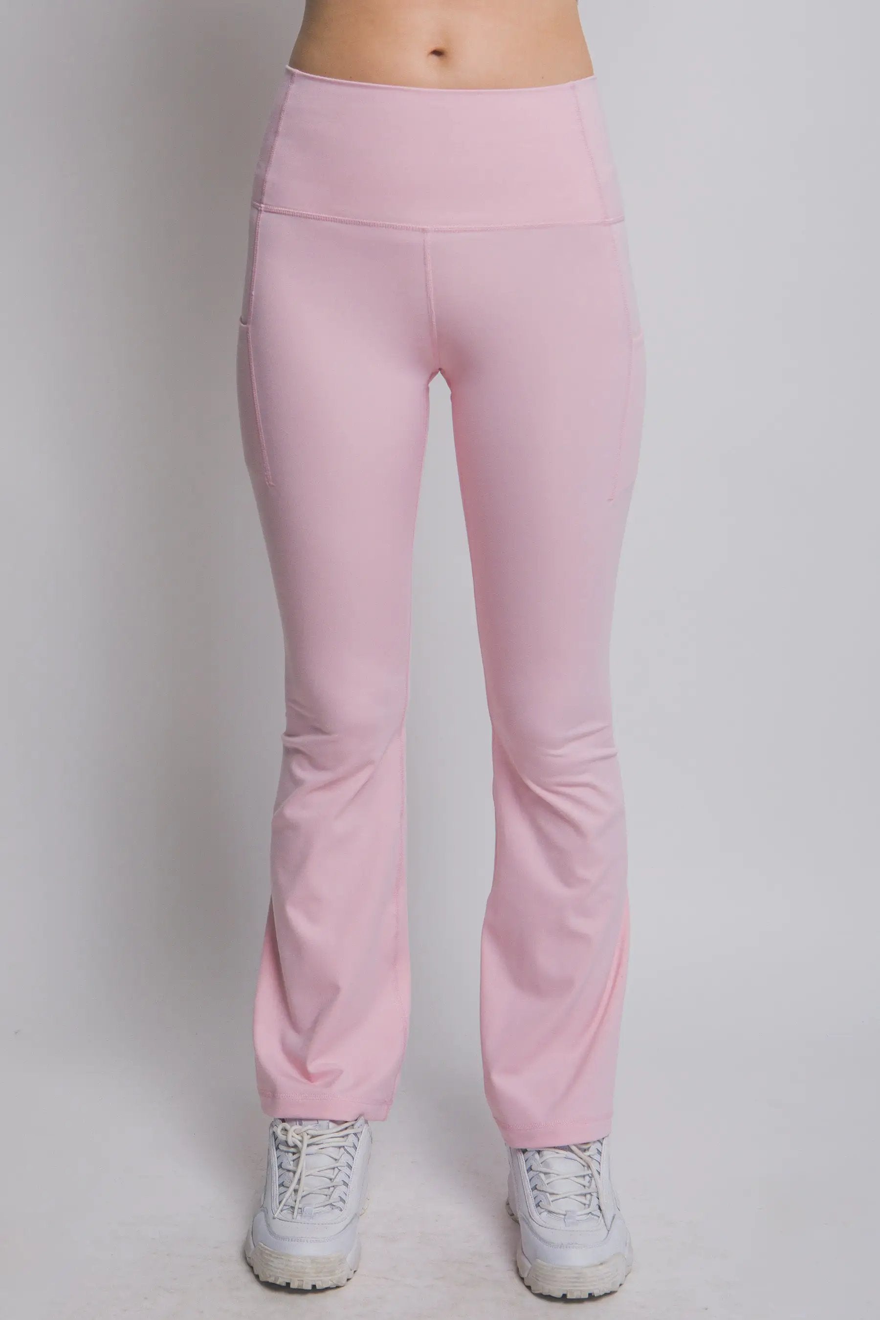 LOVE TREE Leggings Acampanados de Tiro Alto con Bolsillos Laterales - LOVE TREE - Activewear